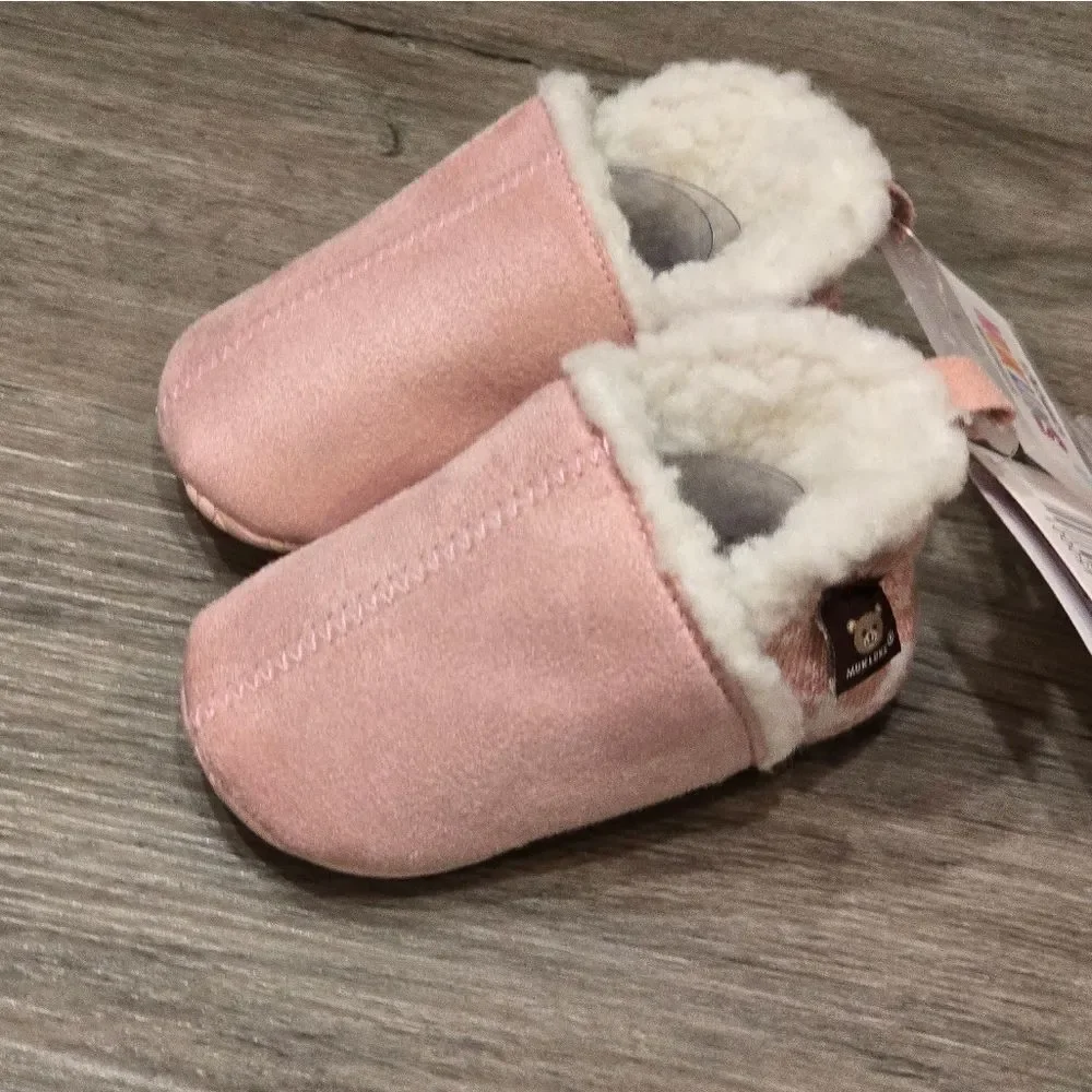 Muk Luks Hearts‎ Sherpa Lining Faux Suede Booties